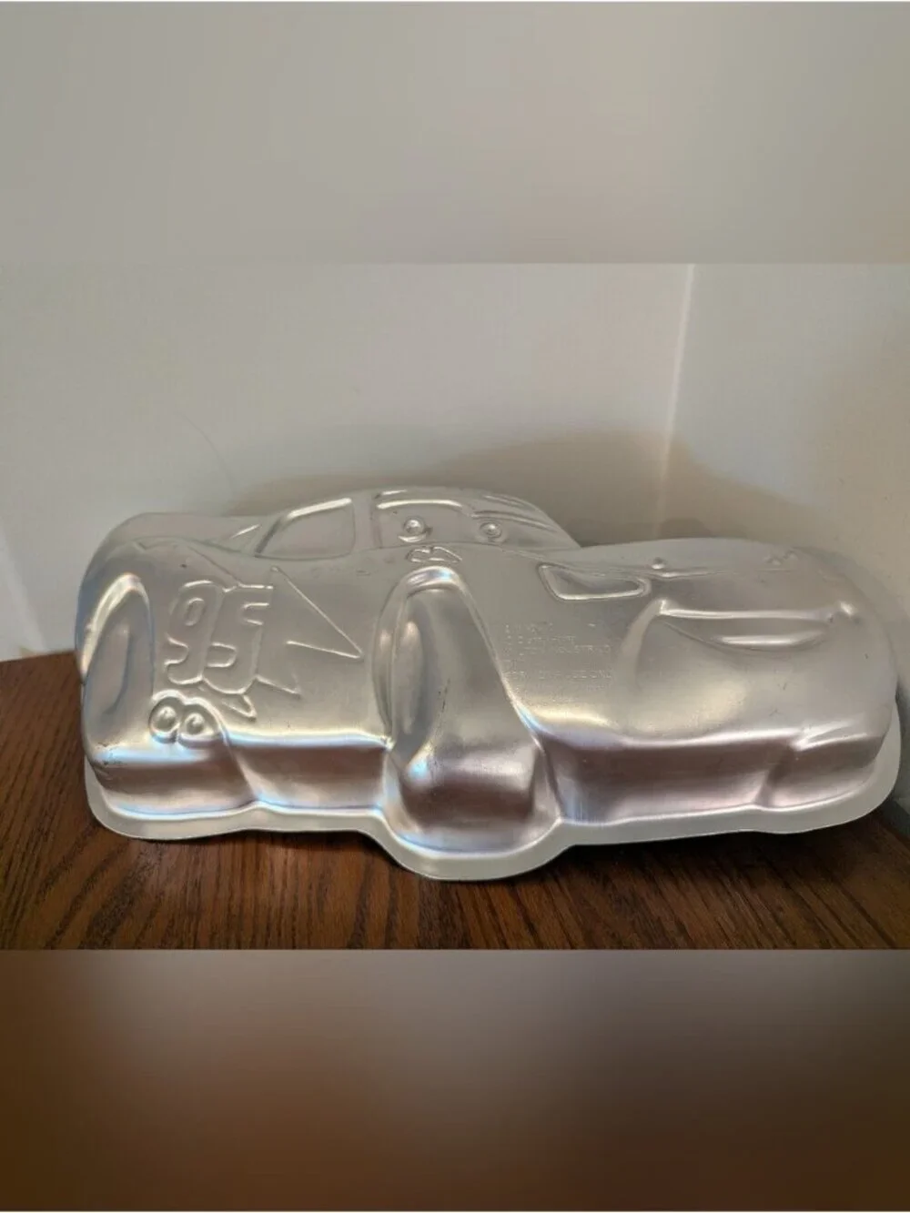 Wilton Disney Lightning McQueen Cake Pan, Cars Movie Disney 2105-6400 Used Once